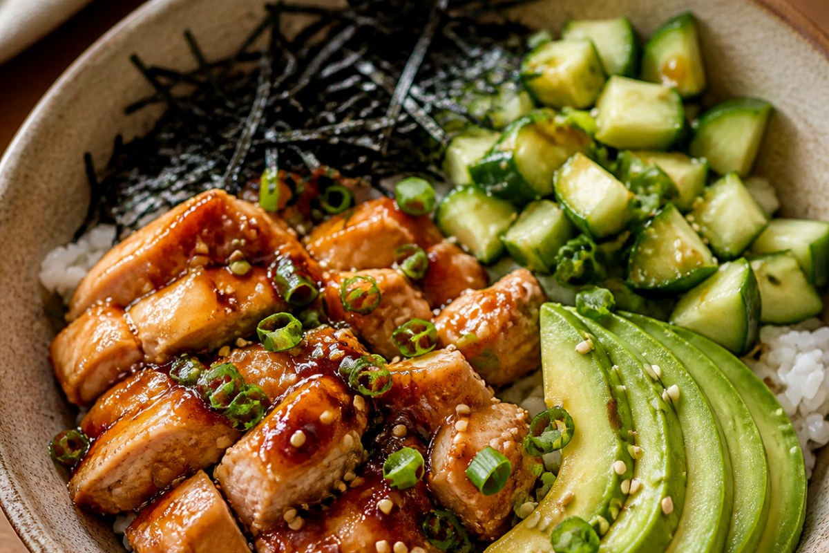 Ginger Japanese BBQ Sauce Vegetables Skillet with carrots finished recipe with vegetables and sauce