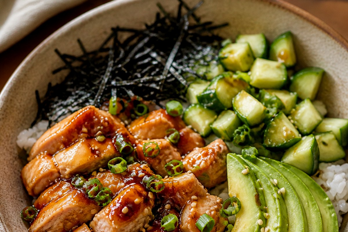 Sesame Soy Sauce Shrimp Lettuce Wraps with edamame finished recipe with vegetables and sauce