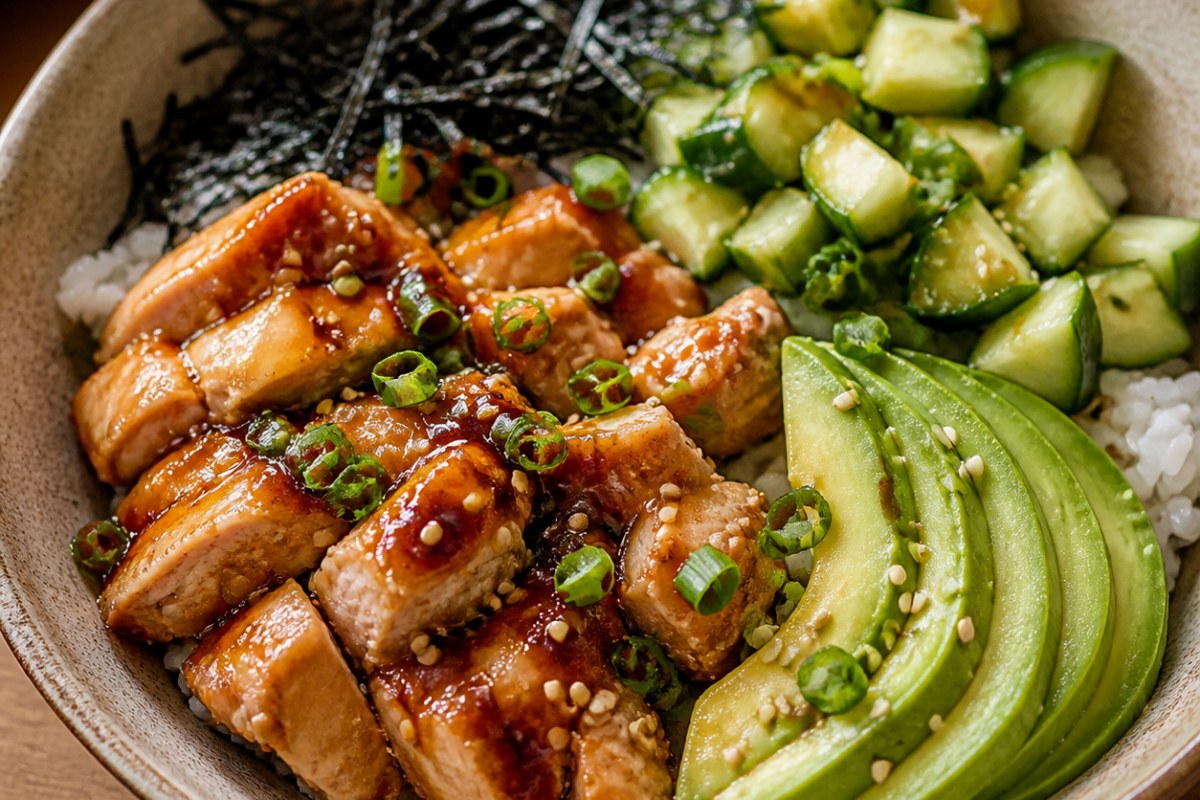 Sesame Soy Sauce Beef Lettuce Wraps with edamame finished recipe with vegetables and sauce