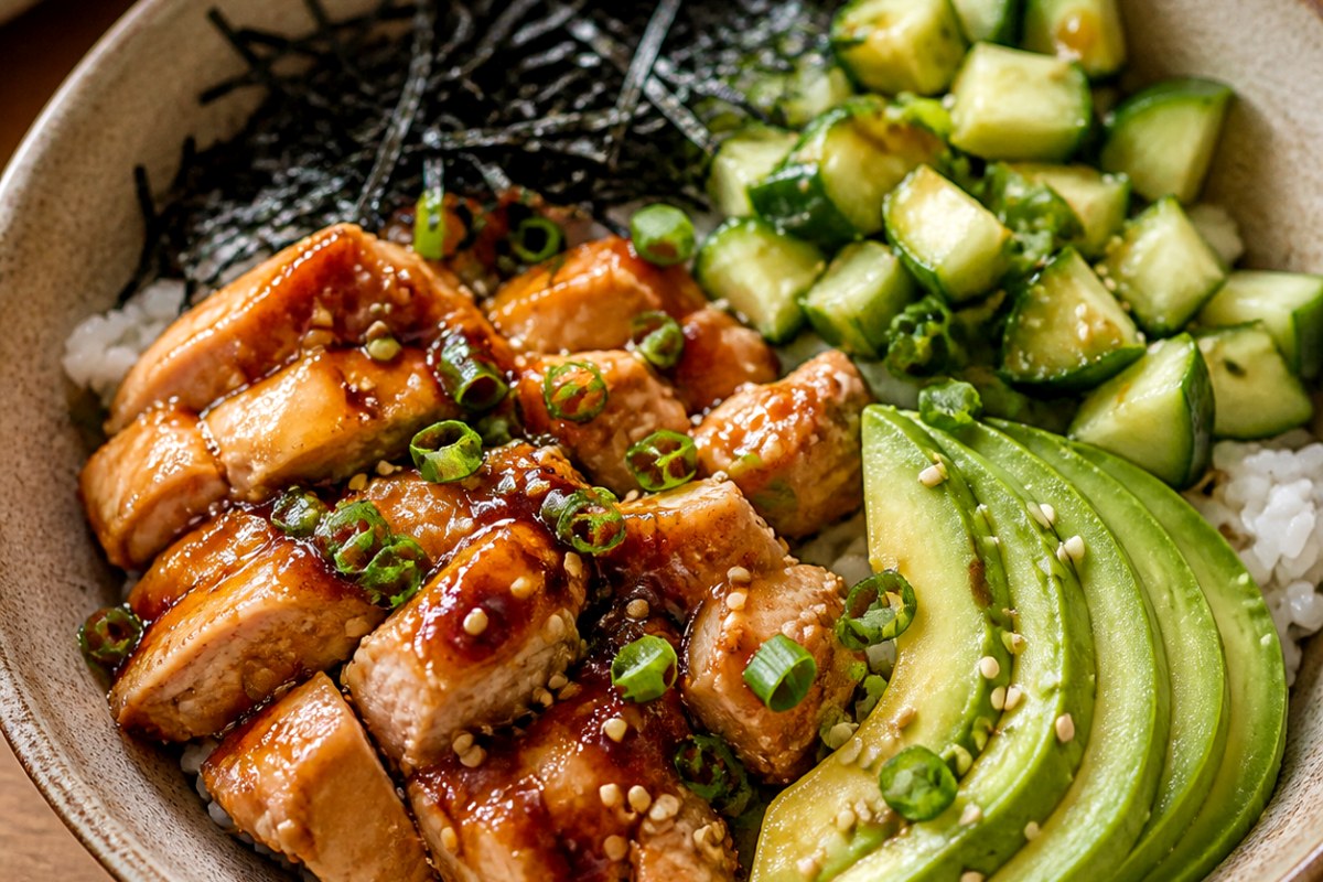 Sesame Gochujang Sauce Shrimp Sushi Bowl with snap peas finished recipe with vegetables and sauce